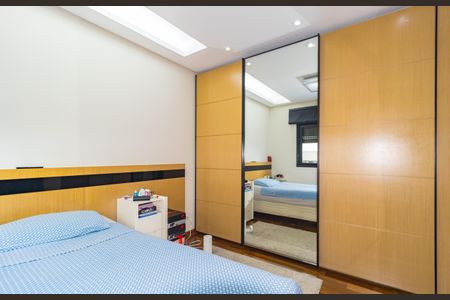 Apartamento à venda com 186m², 3 quartos e 4 vagas Apartamento à venda com 186m², 3 quartos e 4 vagasSuíte 1