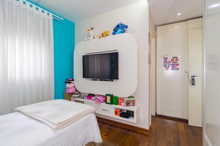 Apartamento à venda com 186m², 3 quartos e 4 vagas Apartamento à venda com 186m², 3 quartos e 4 vagasSuíte 2