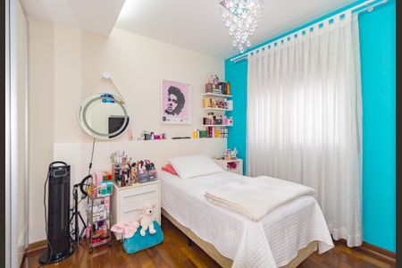 Apartamento à venda com 186m², 3 quartos e 4 vagas Apartamento à venda com 186m², 3 quartos e 4 vagasSuíte 2