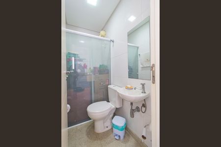 Apartamento à venda com 186m², 3 quartos e 4 vagas Apartamento à venda com 186m², 3 quartos e 4 vagasBanheiro - Área de Serviço