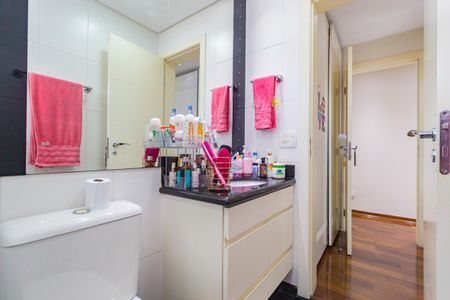 Apartamento à venda com 186m², 3 quartos e 4 vagas Apartamento à venda com 186m², 3 quartos e 4 vagasBanheiro - Suíte 2