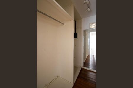 Apartamento para alugar com 309m², 4 quartos e 4 vagasCloset Suíte 1