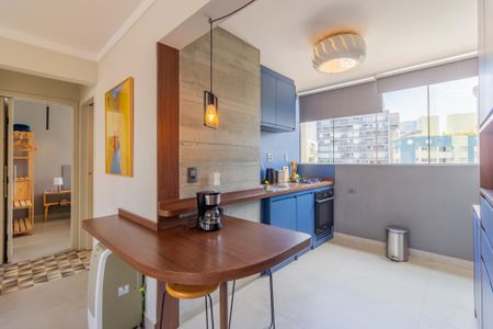 Apartamento para alugar com 78m², 2 quartos e 1 vaga Apartamento para alugar com 78m², 2 quartos e 1 vagaCozinha e Área de Serviço