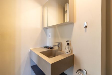 Apartamento para alugar com 78m², 2 quartos e 1 vaga Apartamento para alugar com 78m², 2 quartos e 1 vagaBanheiro