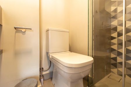 Apartamento para alugar com 78m², 2 quartos e 1 vaga Apartamento para alugar com 78m², 2 quartos e 1 vagaBanheiro