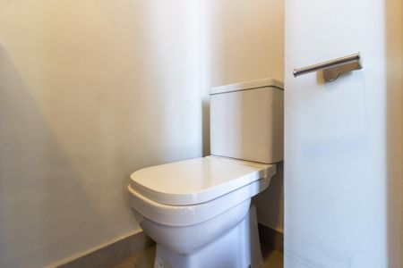 Apartamento para alugar com 78m², 2 quartos e 1 vaga Apartamento para alugar com 78m², 2 quartos e 1 vagaBanheiro da Suíte