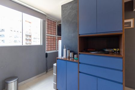 Apartamento para alugar com 78m², 2 quartos e 1 vaga Apartamento para alugar com 78m², 2 quartos e 1 vagaCozinha e Área de Serviço