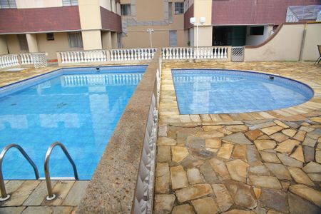 Apartamento para alugar com 70m², 3 quartos e 1 vagaÁrea Comum -Piscina 