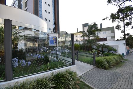 Apartamento para alugar com 41m², 1 quarto e 1 vagaFachada com plaquinha