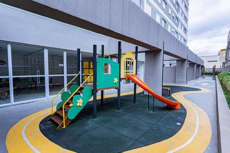 Apartamento à venda com 35m², 2 quartos e sem vagaÁrea comum - Playground