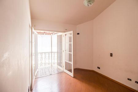 Casa de condomínio à venda com 260m², 4 quartos e 4 vagas Casa de condomínio à venda com 260m², 4 quartos e 4 vagasQuarto 3