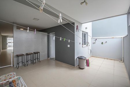 Casa à venda com 257m², 3 quartos e 5 vagasÁrea de Serviço