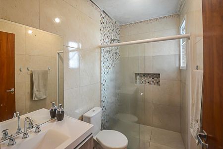 Casa à venda com 257m², 3 quartos e 5 vagasBanheiro da Suíte