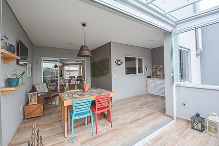 Casa à venda com 257m², 3 quartos e 5 vagasVaranda gourmet