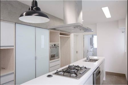 Apartamento à venda com 3 quartos, 215m² em Santa Cecilia, São Paulo