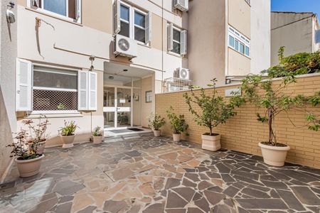 Apartamento para alugar com 65m², 2 quartos e sem vaga