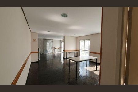 Apartamento à venda com 56m², 1 quarto e 1 vaga