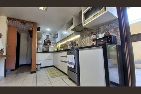 Casa à venda com 3 quartos, 144m² em Itaipu, Niterói