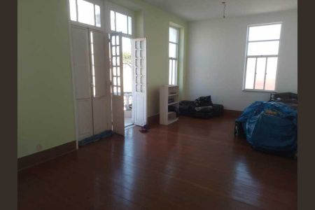 Casa à venda com 4 quartos, 185m² em Benfica, Rio de Janeiro