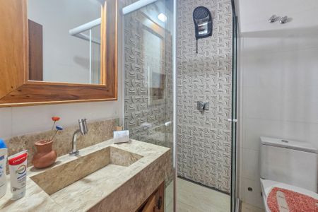 Casa para alugar com 420m², 3 quartos e 3 vagas Casa para alugar com 420m², 3 quartos e 3 vagasbanheiro da suíte 1