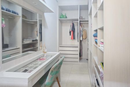 Casa para alugar com 420m², 3 quartos e 3 vagas Casa para alugar com 420m², 3 quartos e 3 vagascloset