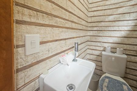 Casa para alugar com 420m², 3 quartos e 3 vagas Casa para alugar com 420m², 3 quartos e 3 vagasÁrea de serviço