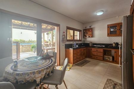 Casa para alugar com 420m², 3 quartos e 3 vagas Casa para alugar com 420m², 3 quartos e 3 vagascozinha