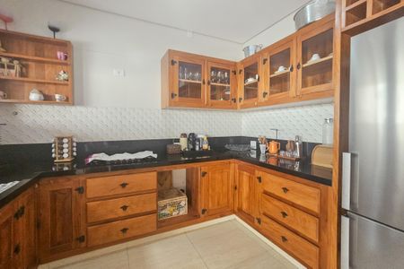 Casa para alugar com 420m², 3 quartos e 3 vagas Casa para alugar com 420m², 3 quartos e 3 vagascozinha