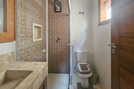 Casa para alugar com 420m², 3 quartos e 3 vagas Casa para alugar com 420m², 3 quartos e 3 vagasbanheiro da suíte 2