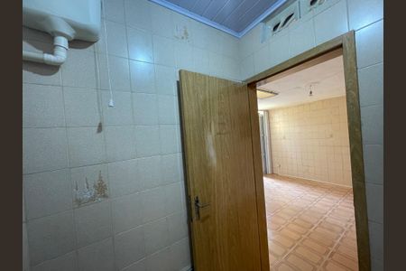 Casa à venda com 120m², 2 quartos e 2 vagas Casa à venda com 120m², 2 quartos e 2 vagasBanheiro 2