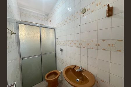 Casa à venda com 120m², 2 quartos e 2 vagas Casa à venda com 120m², 2 quartos e 2 vagasBanheiro 1