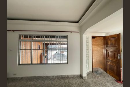 Casa à venda com 120m², 2 quartos e 2 vagas Casa à venda com 120m², 2 quartos e 2 vagasSala