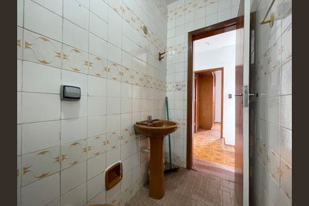 Casa à venda com 120m², 2 quartos e 2 vagas Casa à venda com 120m², 2 quartos e 2 vagasBanheiro 1