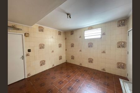 Casa à venda com 120m², 2 quartos e 2 vagas Casa à venda com 120m², 2 quartos e 2 vagasCozinha