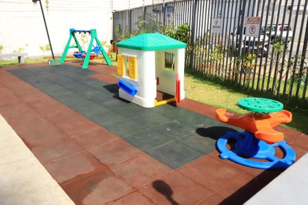 Apartamento para alugar com 39m², 2 quartos e 1 vaga Apartamento para alugar com 39m², 2 quartos e 1 vagaÁrea comum - Playground