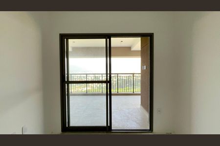 Apartamento à venda com 86m², 2 quartos e 1 vaga Apartamento à venda com 86m², 2 quartos e 1 vagaVaranda