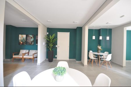 Apartamento para alugar com 32m², 2 quartos e sem vagaÁrea comum - Salão de festas