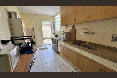 Casa para alugar com 1199m², 2 quartos e 4 vagas Casa para alugar com 1199m², 2 quartos e 4 vagasCozinha