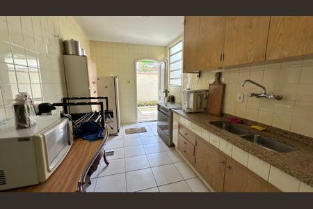 Casa para alugar com 1199m², 2 quartos e 4 vagas Casa para alugar com 1199m², 2 quartos e 4 vagasCozinha