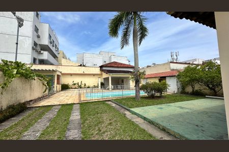 Casa para alugar com 1199m², 2 quartos e 4 vagas Casa para alugar com 1199m², 2 quartos e 4 vagasQuintal