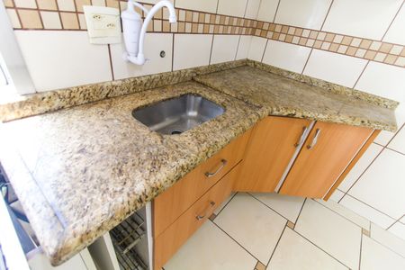 Apartamento à venda com 48m², 2 quartos e 1 vaga Apartamento à venda com 48m², 2 quartos e 1 vagaSala/Cozinha