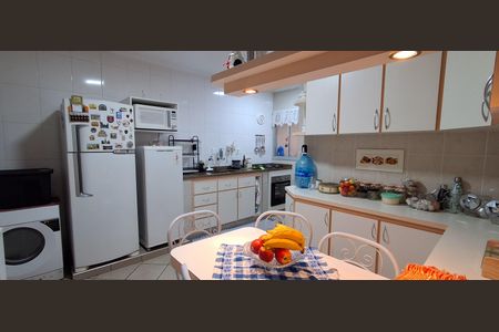 Apartamento à venda com 107m², 3 quartos e 1 vaga Apartamento à venda com 107m², 3 quartos e 1 vagaCozinha