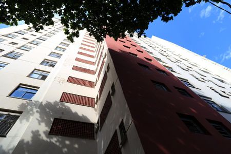 Apartamento à venda com 70m², 2 quartos e 1 vagaFachada