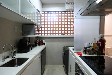 Apartamento à venda com 70m², 2 quartos e 1 vagaCozinha e Área de Serviço