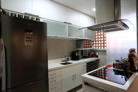 Apartamento à venda com 70m², 2 quartos e 1 vagaCozinha e Área de Serviço