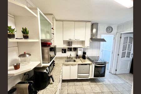 Apartamento à venda com 95m², 4 quartos e 1 vagaCozinha