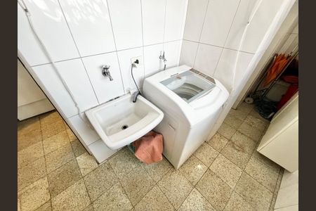 Apartamento à venda com 95m², 4 quartos e 1 vagaÁrea de Serviço