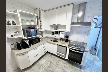 Apartamento à venda com 95m², 4 quartos e 1 vagaCozinha