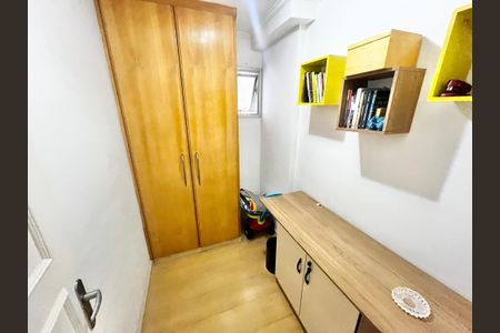 Apartamento à venda com 95m², 4 quartos e 1 vagaEscritório