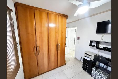 Apartamento à venda com 95m², 4 quartos e 1 vagaQuarto 2